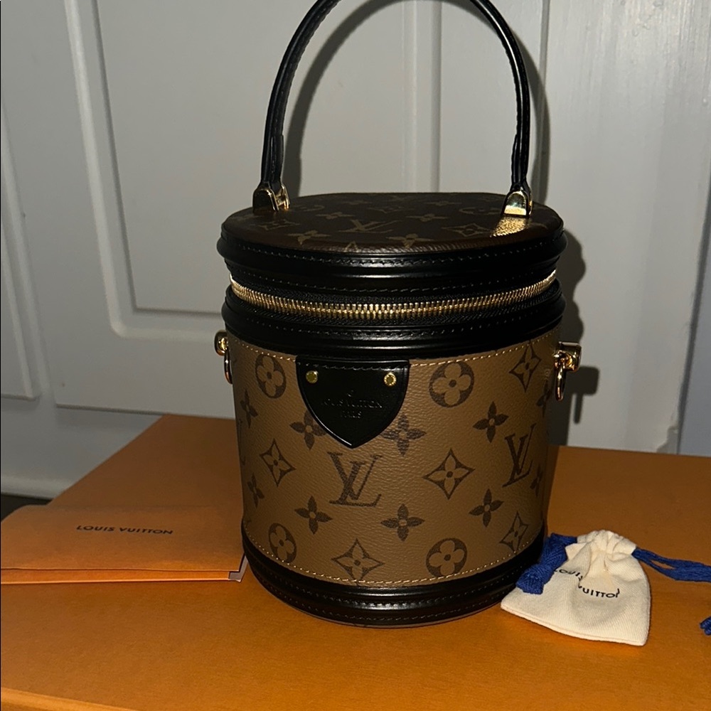 Louis Vuitton Cannes Reverse Monogram Brand New 💯